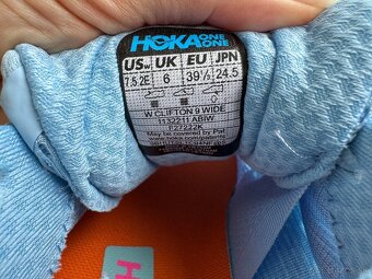 Hoka Clifton 9 - 39 1/3 - 4