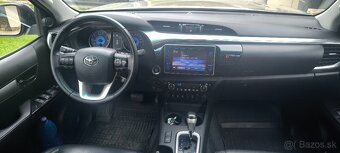 Toyota Hilux - 4