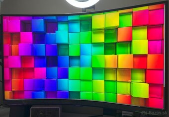 32" Samsung Odyssey G8 Neo - 4