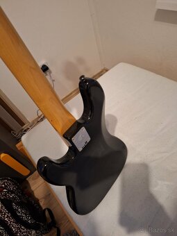 Basgitara - 4
