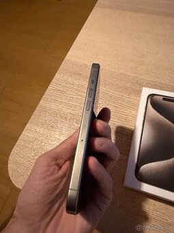 iPhone 15 Pro 256 GB natural titanium - 4
