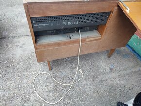 Staré rádio tesla - 4