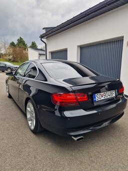 BMW e92 320i coupe manuál - 4