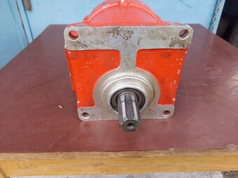 Hydraulické čerpadlo sovietskej výroby. - 4