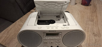 Radio + CD + USB prehravac SONY - 4