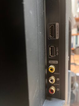 Samsung LE40B550 / 100cm uhlopriečka - 4