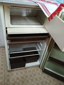 Chladnička CALEX. - 4