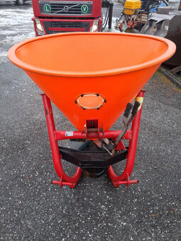 Predám príslušenstvo k traktoru - 4