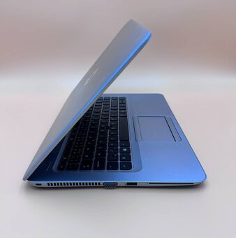 Notebook 14" HP.AMD PRO A10-8700B 4x1,80GHz.8gb ram.SSD 256 - 4