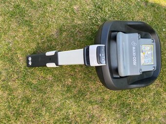 Maxi Cosi cabriofix vajičko aj stojan na isofix - 4