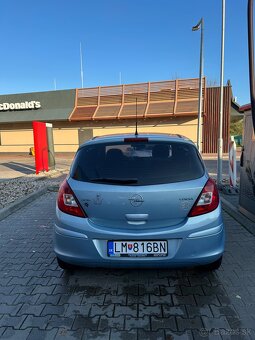 Opel Corsa 1.4 benzin s klimatizaciou - 4