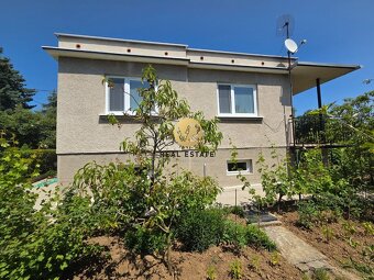 Na PREDAJ RD Zobor s krásnym pozemkom 941m2 - 4