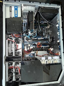 Alienware Aurora R4 - 4