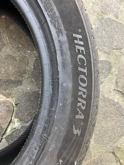 Predám 4ks pneu 225/50 R17 98V - 4
