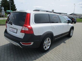Volvo XC70 2,4D5 120KW Momentum Man. AWD 2012 DPH - 4