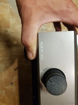 predam gramofon tesla - 4