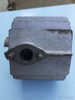 JAWA 550,555 VALEC - 4