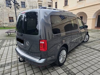 Volkswagen Caddy 2.0 TDI DSG Maxi Highline Alcantara DVD Ťaž - 4