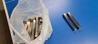 Nábytkové úchytky/madlá - 4