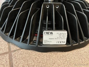 Priemyselné LED svietidlo 200 W - 4