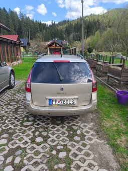 Predám Renault Megane grandtour 1.5 dci - 4