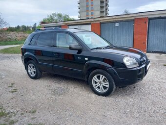 Hyundai Tucson 2.0CRDI 103kw 4x4 ťažné - 4