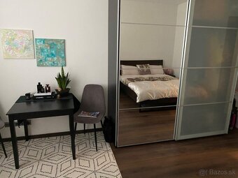 1izb. LAZARETSKÁ UL.(centrum) za 600 €/mes.vrátane energií - 4