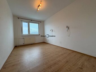 Na predaj: 3 izb.byt + loggia + klíma + pivnica - 4
