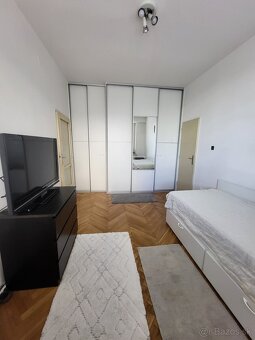 Na predaj priestranný 3 izbový byt Staré Mesto, Bratislava - 4