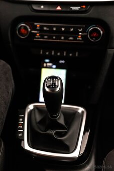 Kia Ceed Hatchback, 1.5L, 118kW, 2022 - 4