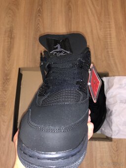 Nike Air Jordan 4 'Black Cat' - 4