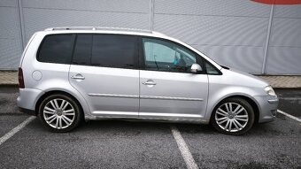 Volkswagen TOURAN 2.0tdi 125kW HIGHLINE DSG - 4