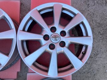 Originál Toyota R17" 5x114,3 - 4ks - 4