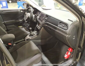 Volkswagen T-Roc - 4