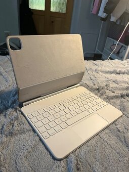 iPad Magic Keyboard biela - 4