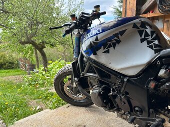 Predám SUZUKI GSXR 600 STUNT - 4