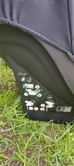 Kocik, sutosedacka, stojan. - 4