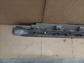 lišta prahu Passat B8 - 4