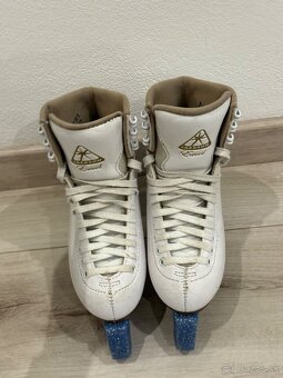 Krasokorčule Jackson 1,5 - 4