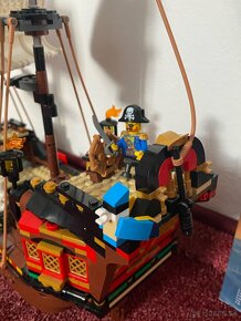 Lego Creator 31109 Piratska loď 3v1 - 4