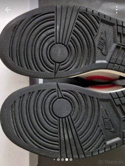 Nike Jordan 1 mid - 4
