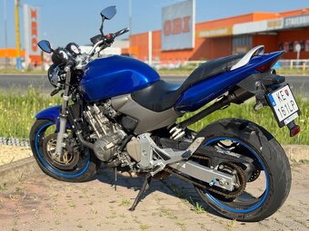 Honda Hornet - 4