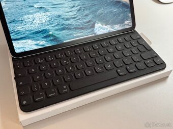 Apple iPad Keyboard Folio 11” - 4