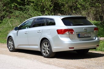 Toyota Avensis T27 - 4
