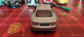 1/24 burago welly - 4