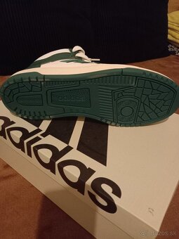 Tenisky značky Adidas - 4