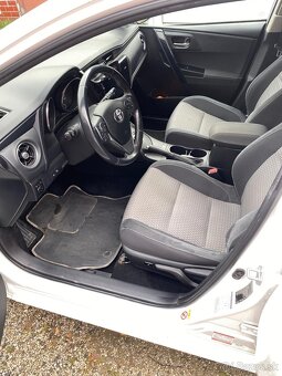 Toyota Auris Touring Sports 1.8 I VVT-i Hybrid ACTIVE trend - 4