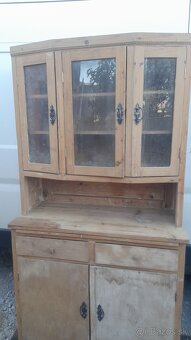 Starý kredenec 180eur - 4