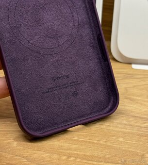 Apple Silicone Case iPhone 16 Pro Max - 4