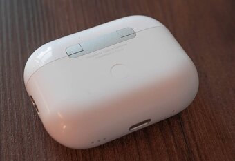 Predám Nové originálne Airpods Pro 2 - 4